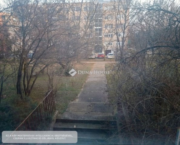 Eladó panellakás, Kistarcsán 66 M Ft, 2 szobás