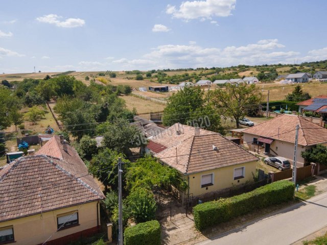 Eladó családi ház, Kosdon, Mikes Kelemen utcában 58.5 M Ft
