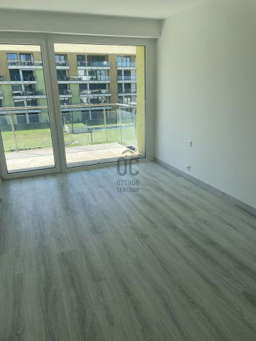 Eladó téglalakás, Siófokon 71 M Ft, 2 szobás