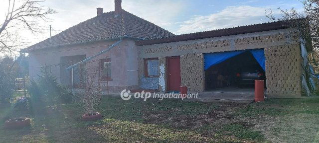 Eladó családi ház, Tiszakürtön 21.5 M Ft, 3 szobás