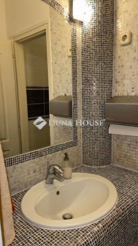 Eladó iroda, Szegeden 125 M Ft / költözzbe.hu