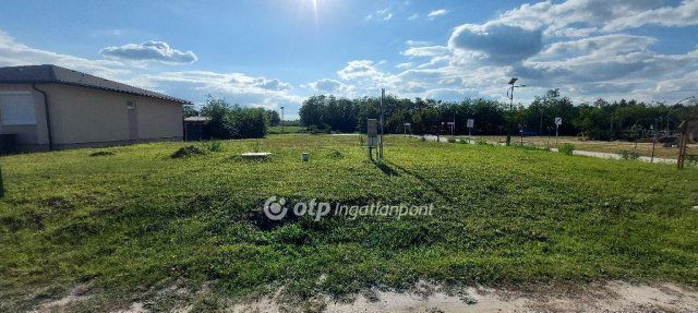 Eladó telek, Nagyszentjánoson 13.9 M Ft / költözzbe.hu