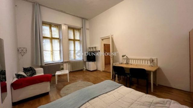 Eladó téglalakás, Budapesten, VI. kerületben 129 M Ft, 4 szobás