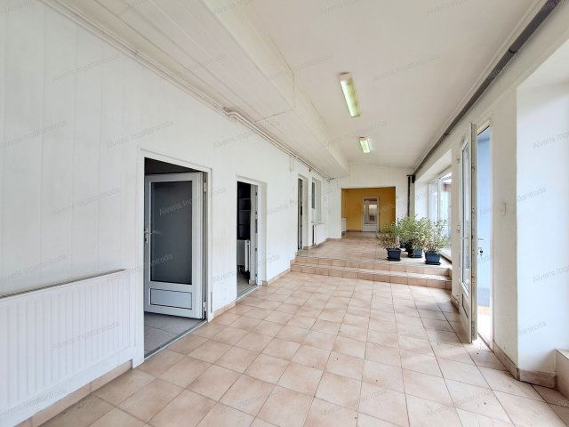 Eladó ipari ingatlan, Nyírpazonyon 55 M Ft, 3 szobás