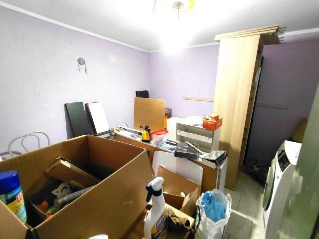 Eladó családi ház, Komáromban 39.9 M Ft, 3+1 szobás