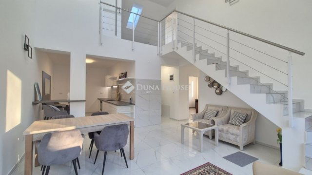 Eladó ikerház, Ballószögön 105 M Ft, 5 szobás