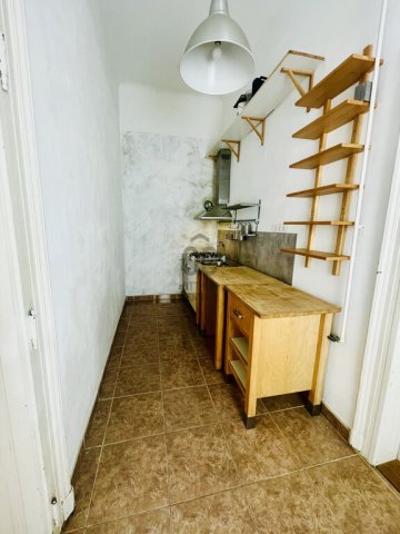 Kiadó téglalakás, albérlet, Budapesten, VI. kerületben