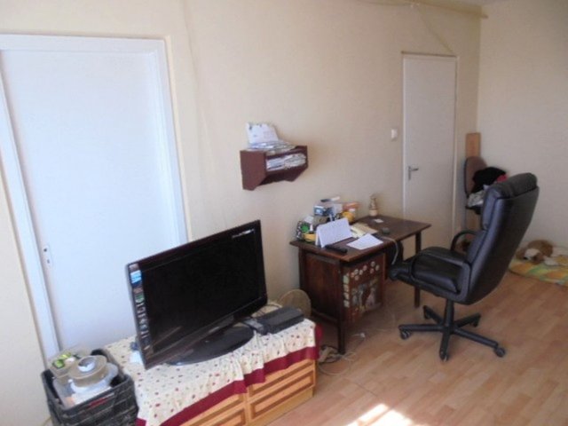 Eladó panellakás, Debrecenben 40 M Ft, 2 szobás