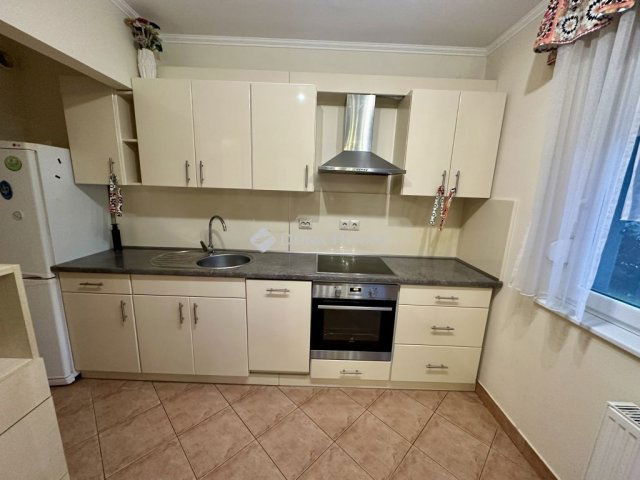 Eladó téglalakás, Debrecenben 95 M Ft, 3 szobás