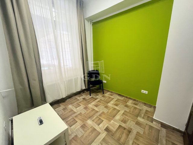 Kiadó iroda, Budapesten, IX. kerületben 70 E Ft / hó, 1 szobás