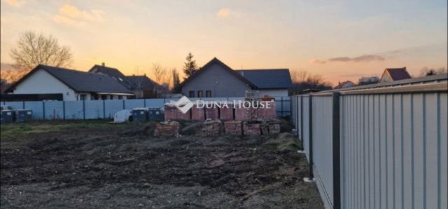 Eladó telek, Szegeden 38.3 M Ft / költözzbe.hu