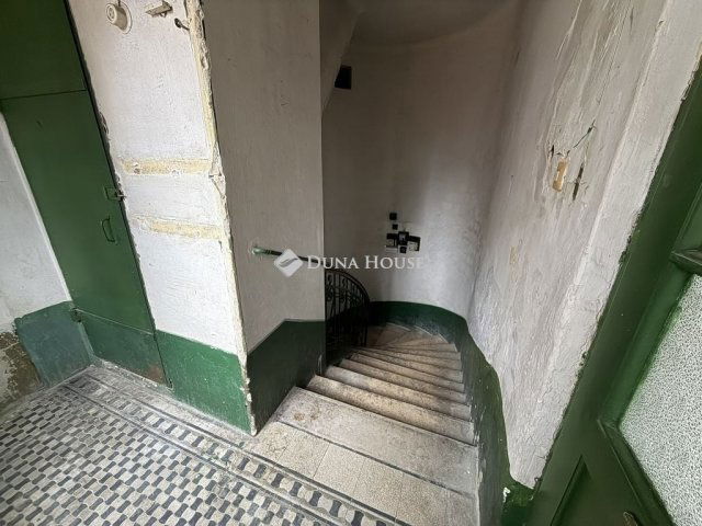 Eladó téglalakás, Budapesten, XVIII. kerületben 99 M Ft