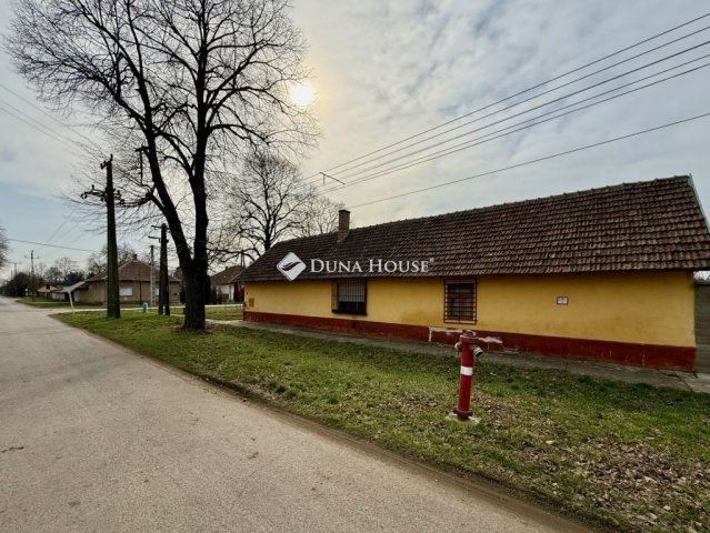 Eladó családi ház, Gerendáson 4 M Ft, 2 szobás