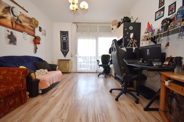 Eladó téglalakás, Debrecenben 61.5 M Ft, 2 szobás