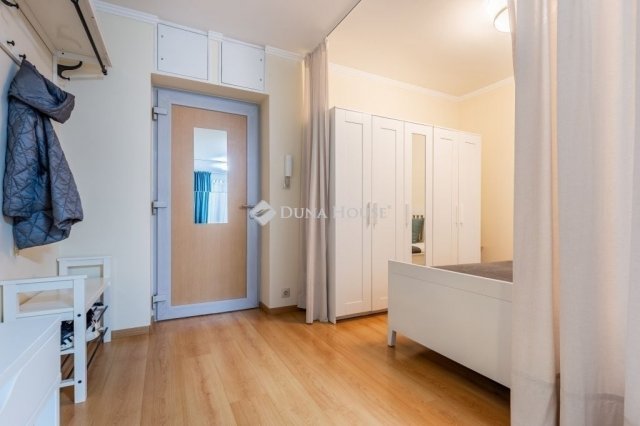 Eladó téglalakás, Budapesten, VII. kerületben 59.9 M Ft