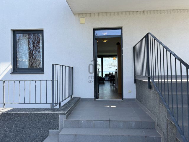 Eladó téglalakás, Siófokon 149.9 M Ft, 3 szobás