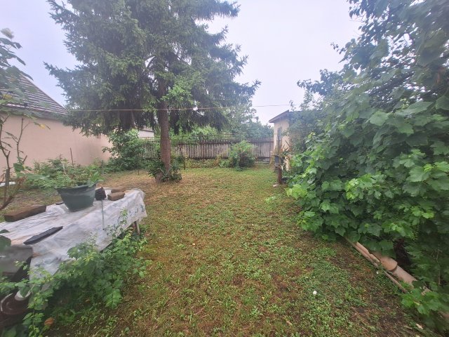 Eladó családi ház, Hódmezővásárhelyen 58 M Ft, 3 szobás