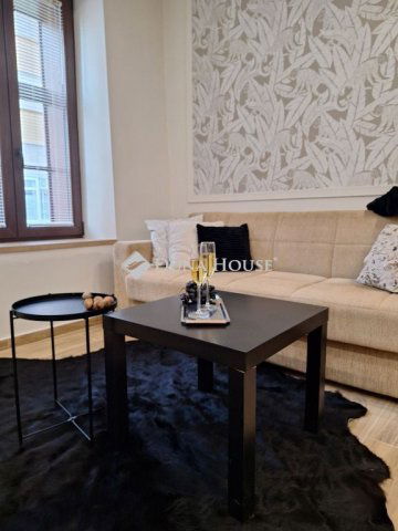 Kiadó téglalakás, albérlet, Pécsett, Alkotmány utcában