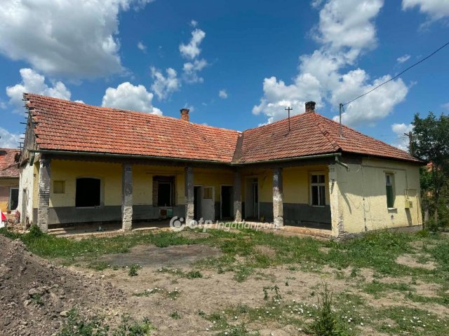 Eladó családi ház, Tápiógyörgyén 9.9 M Ft, 2+1 szobás