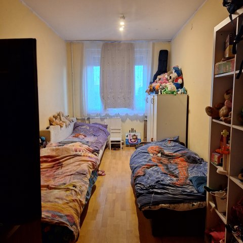 Kiadó panellakás, albérlet, Debrecenben, István úton, 3 szobás