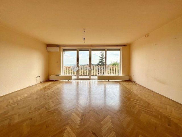 Eladó ikerház, Pécsett 99 M Ft, 4 szobás / költözzbe.hu