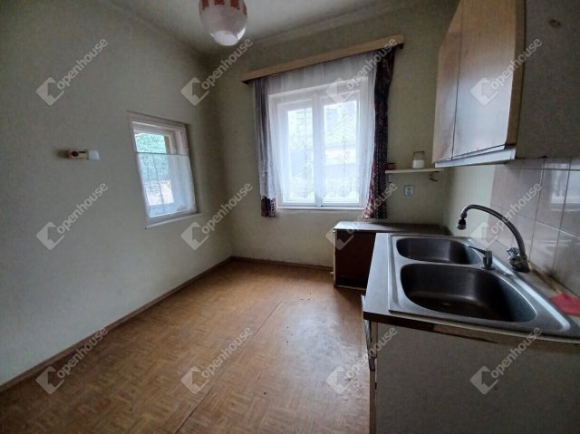 Eladó családi ház, Debrecenben 79.9 M Ft, 2 szobás