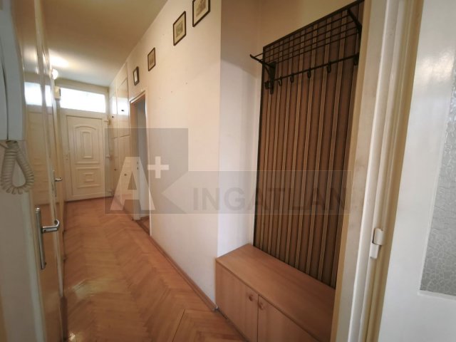 Eladó téglalakás, Szegeden 54.9 M Ft, 1+1 szobás