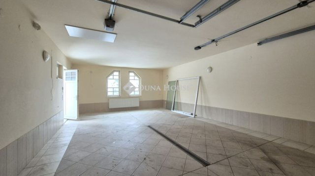 Kiadó családi ház, albérlet, Kecskeméten 420 E Ft / hó