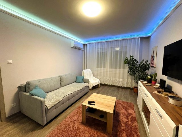 Eladó panellakás, Debrecenben 65 M Ft, 3 szobás