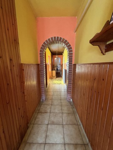 Eladó családi ház, Pencen 67 M Ft, 4 szobás