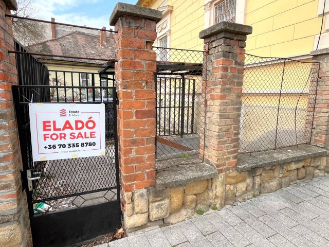 Eladó üzlethelyiség, Pécsett 30.99 M Ft / költözzbe.hu