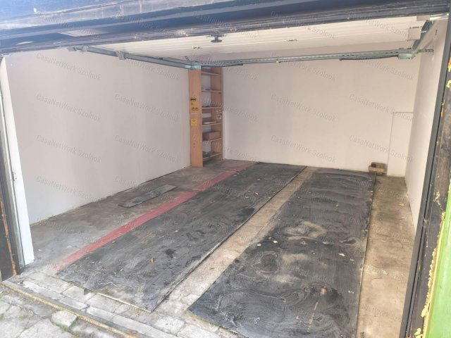 Kiadó garázs, Szolnokon 50 E Ft / hó, 1 szobás