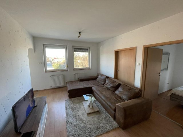 Eladó téglalakás, Győrött 54 M Ft, 1+2 szobás