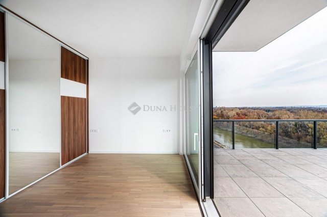 Eladó téglalakás, Budapesten, III. kerületben 399.5 M Ft