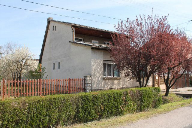 Eladó családi ház, Gyulán 47.9 M Ft, 4+1 szobás