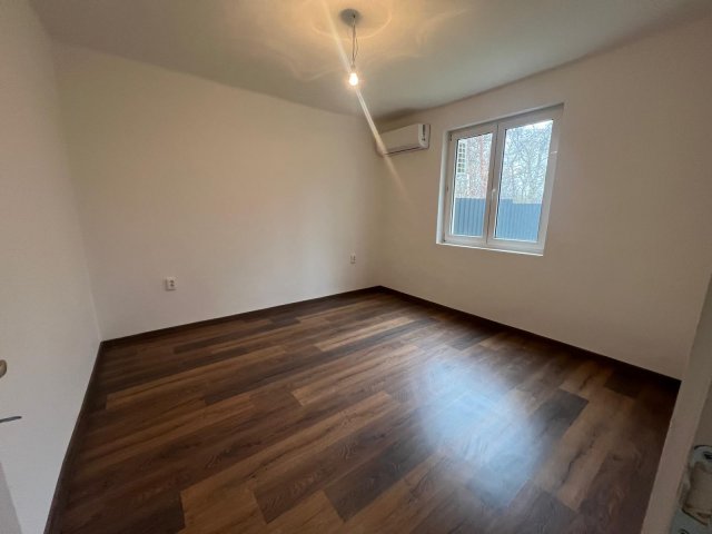 Eladó téglalakás, Izsákon 18.8 M Ft, 2+1 szobás