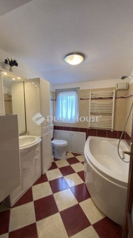 Eladó téglalakás, Székesfehérvárott 69.9 M Ft, 3 szobás