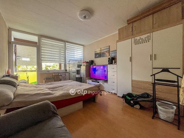 Eladó téglalakás, Budapesten, XVI. kerületben 61.25 M Ft