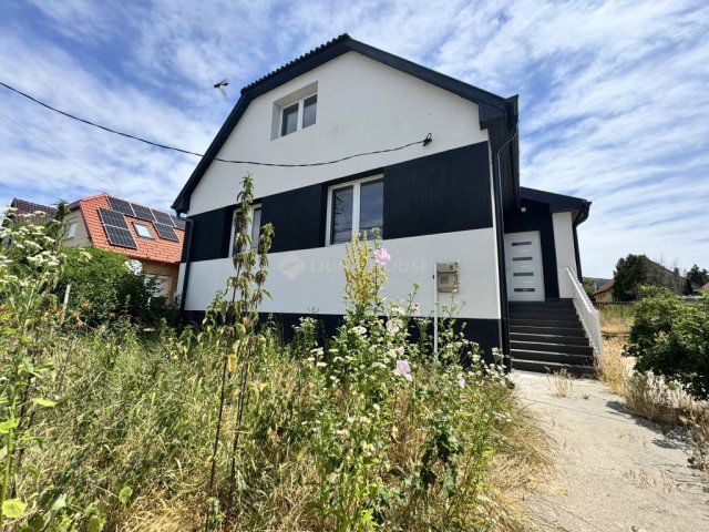 Eladó családi ház, Vértesszőlősön, Homok utcában 97.5 M Ft