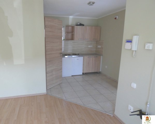 Kiadó téglalakás, albérlet, Pilisvörösváron 110 E Ft / hó