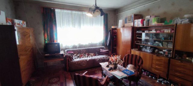 Eladó családi ház, Jászberényben 29.9 M Ft, 2 szobás