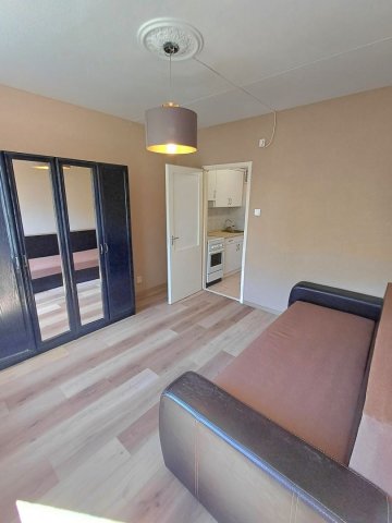 Eladó panellakás, Debrecenben 28.5 M Ft, 1 szobás