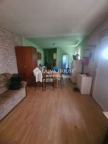 Eladó családi ház, Cserkúton 10.39 M Ft, 2 szobás