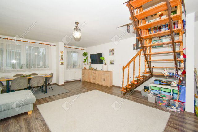 Eladó családi ház, Szegeden 119 M Ft, 4 szobás