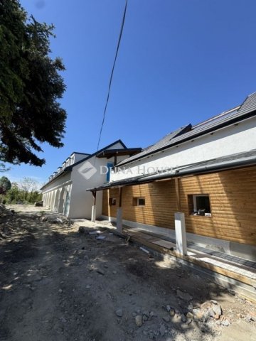 Eladó téglalakás, Vecsésen 75 M Ft, 2 szobás