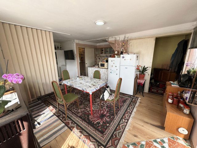 Eladó családi ház, Dányon 30 M Ft, 2 szobás
