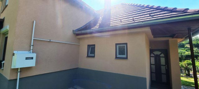 Eladó családi ház, Pécsett 74.9 M Ft, 5+1 szobás