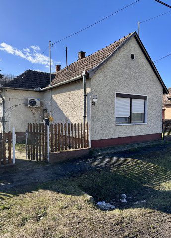Eladó családi ház, Dióskálon 26.9 M Ft, 2+1 szobás