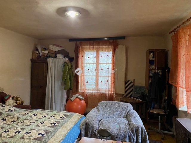 Eladó családi ház, Felcsúton 49 M Ft, 3 szobás