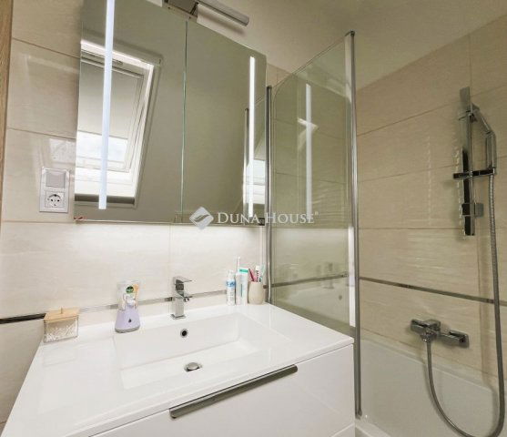 Eladó téglalakás, Dabason 86 M Ft, 3 szobás